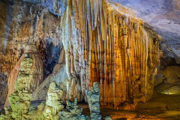 Amazing scenery of paradise cave (Dong Thien Duong) with beautiful stalagmites and stalactites in Phong Nha - Ke Bang cave complex, the world natural heritage in Vietnam.