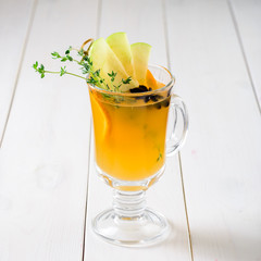Warm Drink - Mulled White Wine with Spice and Apple Slice