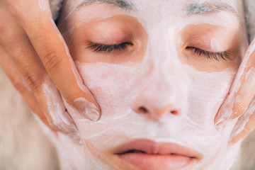 Jawline Skin Rejuvenating Face Mask Treatment