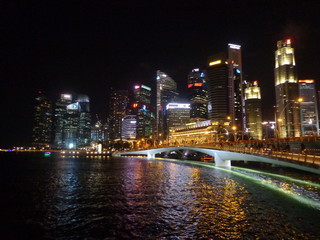 Fototapeta na wymiar night in the city , Singapore