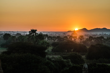 Obraz premium Atardecer en Bagan, Myanmar