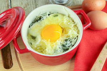 Florentine egg in a casserole