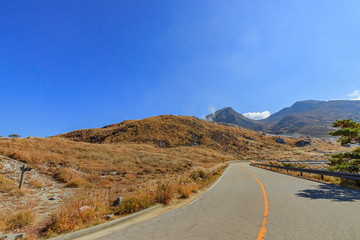 秋のえびの高原　韓国岳とえびのスカイライン　宮崎県えびの市　Ebino plateau　autumn　Mt,Kankokudake and Ebino Skyline　Miyazaki　Ebino city