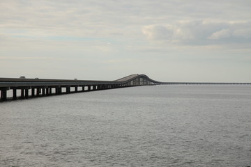 Fototapeta na wymiar Florida keys very long-span bridge over the ocean between islands