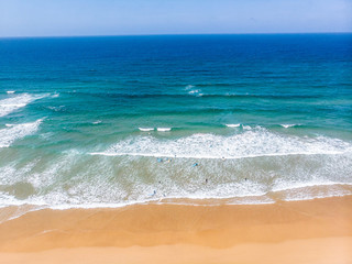 Surfen an der portugisischen Küste
