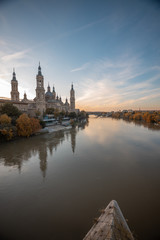 Fototapeta na wymiar Zaragoza November 29, 2019, Rio Ebro as it passes through the city of Zaragoza