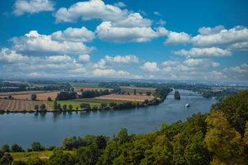 Blick auf die Donau in Bayern Deutschland