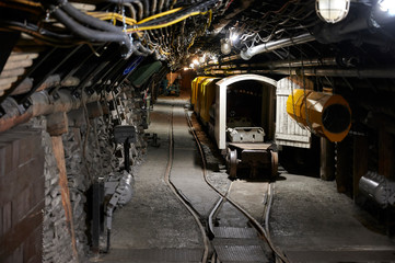 Situation eines Bahnhofs in einem alten Steinkohlebergwerk