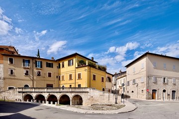 Fototapeta na wymiar old town in Ascoli Piceno 