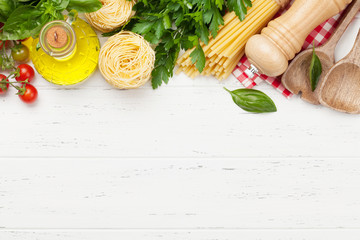 Pasta, tomatoes and herbs