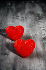 Obraz na płótnie Canvas red heart on wooden background