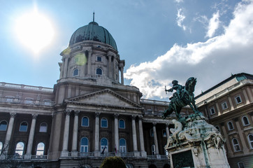 Fototapeta na wymiar Budavar palace in Budapest