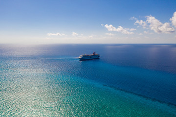 Obraz premium Cruise in the Bahamas