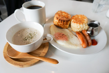 カフェ / モーニング