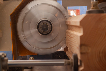 woodworking machine works with the beam