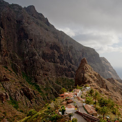 Teneryfa, Wyspy Kanaryjskie,  Masca. Wioska położona w wąwozie Barranco de Masca