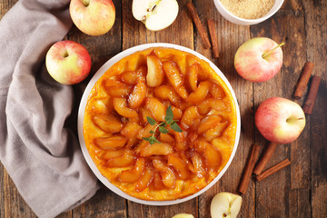 tarte tatin, french apple pie with caramel