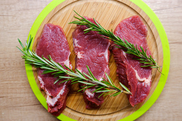 beef, food, steak, meat, grilled, barbecue, sirloin, rosemary, fillet, meal, cut, background, tenderloin, roasted, grill, red, ribeye, pepper, beefsteak, bbq, wooden, dinner, roast, cooking, dark, ing