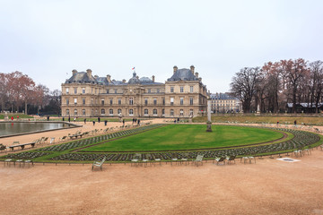 Fototapeta na wymiar Luxembourg Palace in Jardin du Luxembourg, Paris.