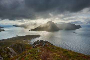 Obraz premium Sea and mountains at sunset Lofoten Norway landscape
