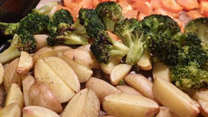 Brokkoli, Kartoffel und Süßkartoffel