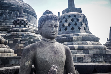 Fototapeta premium Borobudur Temple - the largest Buddhist temple in the world
