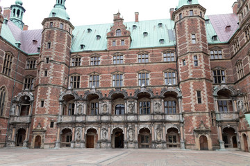 フレデリクスボー城