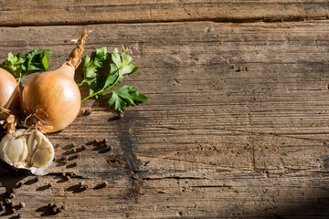 nion heads, heads of garlic and pepper
