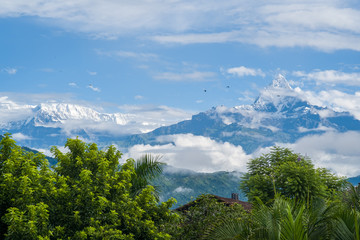 paisaje con Annapurnas al fondo