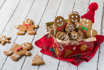 Decorative tin of gingerbread cookies.