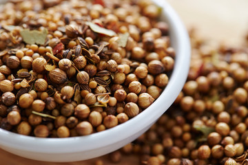 Mixed herb and spice seasoning 