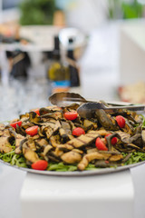 Plat à base d'aubergine