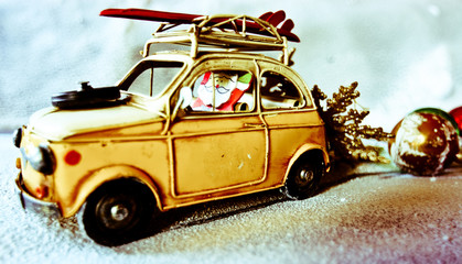 Santa Claus flees to the sea