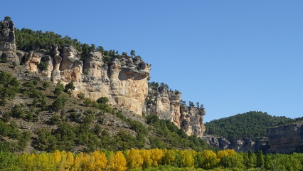 gebirgszug über der laguna de una
