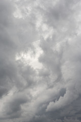 暗雲の隙間　ライト