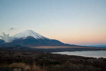 朝焼けの富士山　山中湖
