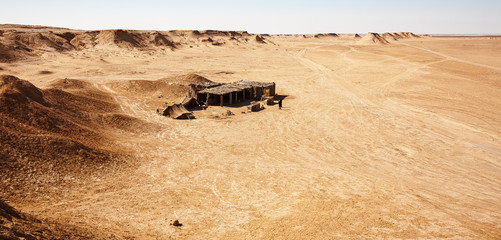 Oasis de Tamerza, desierto, T&uacute;nez. vista elevada.
