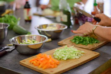Cooking course, chopping vegetables