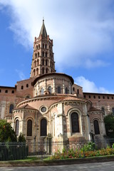 Fototapeta na wymiar The largest Romanesque cathedral in France: Basilica of Saint-Sernin in Toulouse