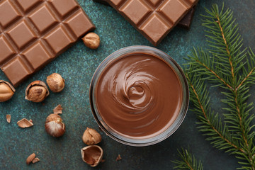 Hazelnut spread with nuts and chocolate