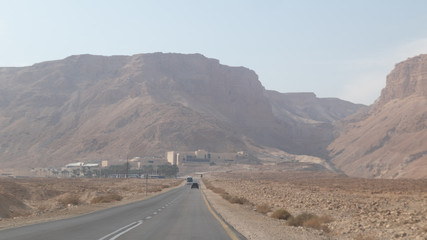 Route dans le desert