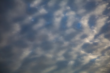 Fototapeta premium Dark rainy rippled cloudscape 