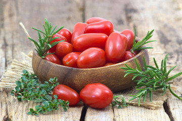 mini roma tomatoes and herbs