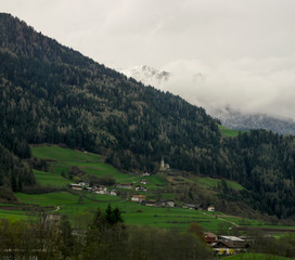 Fototapeta na wymiar Alpine village