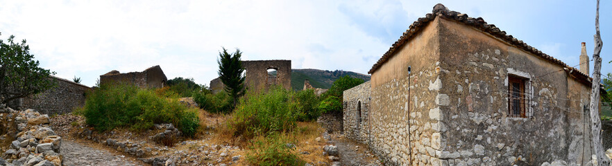 Fototapeta na wymiar Pnoramic view of old town Himare, Albania.