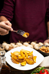 model eat french fries