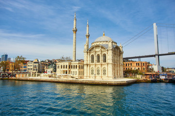 Fototapeta na wymiar Ortakoy mosque and Bosphorus bridge, Istanbul