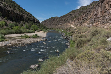 Fototapeta na wymiar The Rio Grande flowing south.