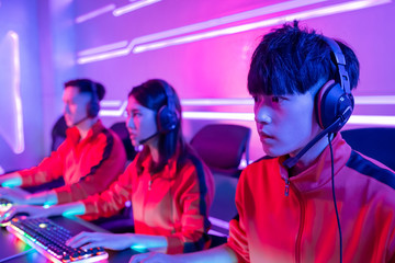 pro cyber sport gamers team © ryanking999