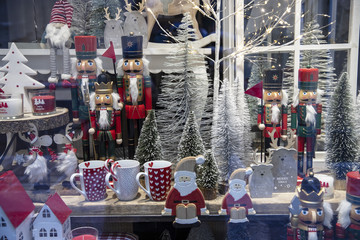 Decorazioni e oggetti natalizi